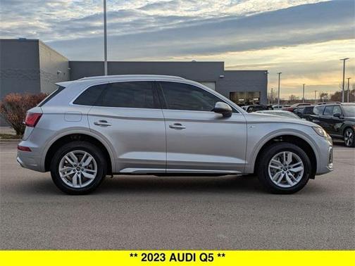 2023 Audi Q5 45 S line Premium