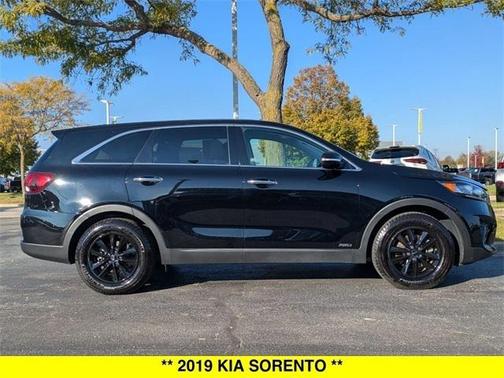 2019 Kia Sorento LX