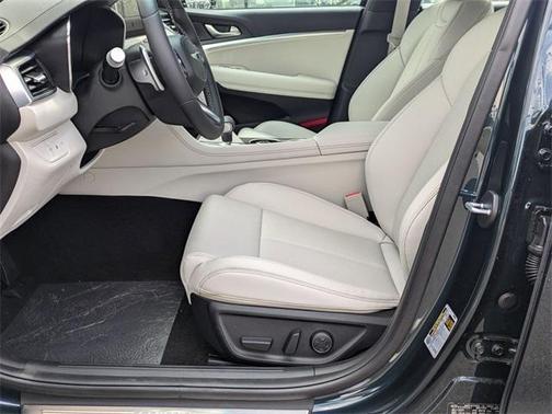 2025 Genesis G70 2.5T AWD