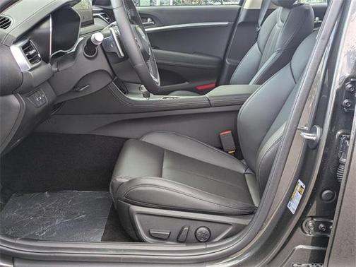 2025 Genesis G70 2.5T AWD