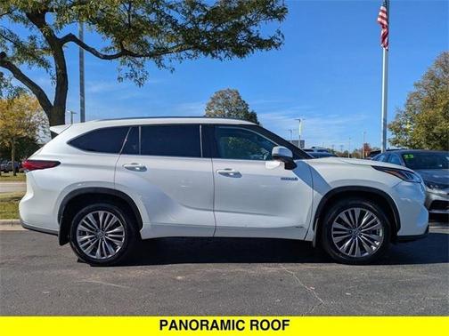 2021 Toyota Highlander Hybrid Platinum