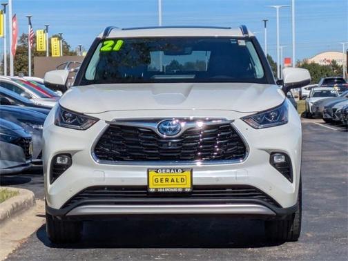 2021 Toyota Highlander Hybrid Platinum