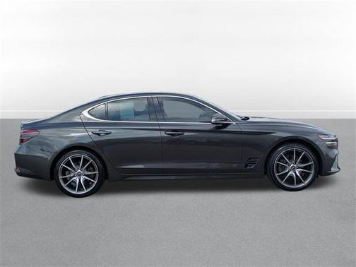 2023 Genesis G70 2.0T AWD