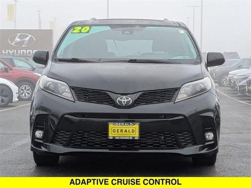 2020 Toyota Sienna SE