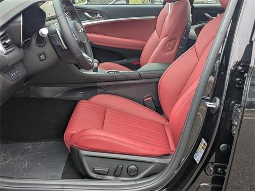 2025 Genesis G70 2.5T AWD