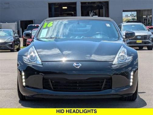 2016 Nissan 370Z Touring Sport