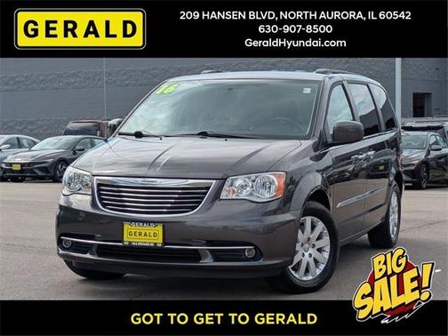 2016 Chrysler Town & Country Touring