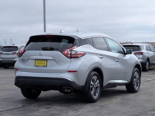 Brilliant Silver Metallic 2017 Nissan Murano SL