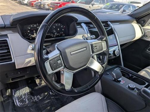 2021 Land Rover Discovery P300 S R-Dynamic