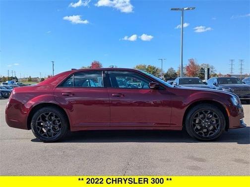 2022 Chrysler 300 Touring