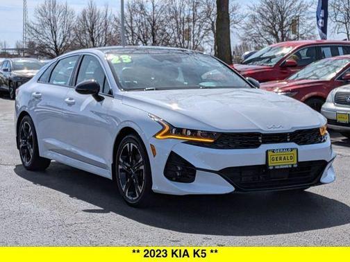 Glacial White Pearl 2023 Kia K5 GT-Line
