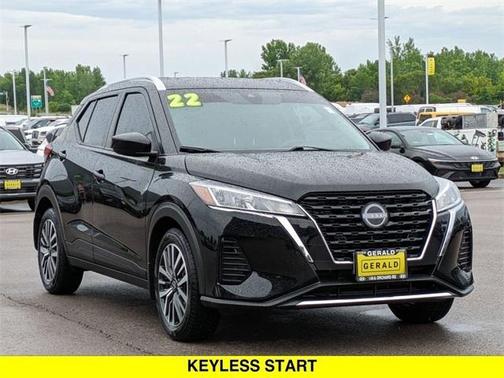 2022 Nissan Kicks SV