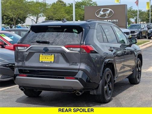 2021 Toyota RAV4 Hybrid SE
