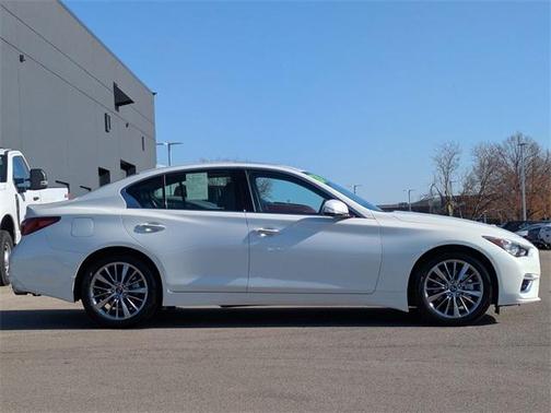 2024 INFINITI Q50 3.0t LUXE