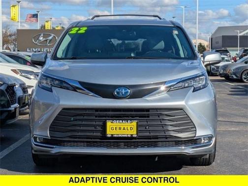 2022 Toyota Sienna XLE