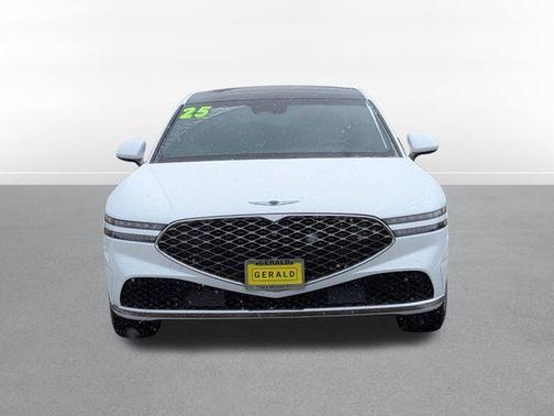 Uyuni White 2025 Genesis G90 3.5T e-SC AWD