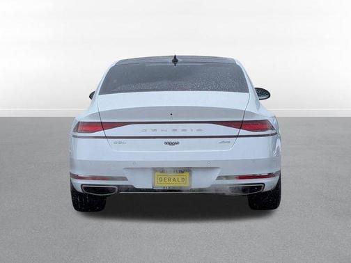 Uyuni White 2025 Genesis G90 3.5T e-SC AWD