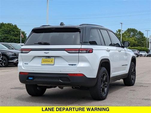 2024 Jeep Grand Cherokee 4xe Trailhawk
