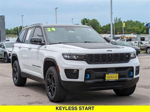 2024 Jeep Grand Cherokee 4xe Trailhawk