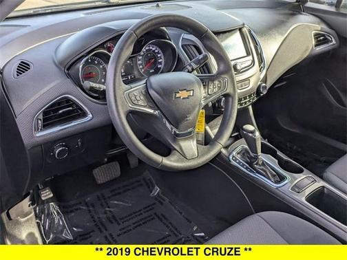2019 Chevrolet Cruze LT