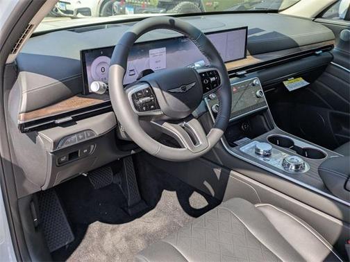 2025 Genesis GV80 2.5T