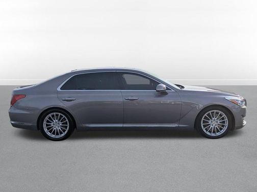 2018 Genesis G90 Premium