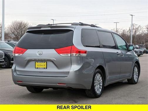 2011 Toyota Sienna XLE