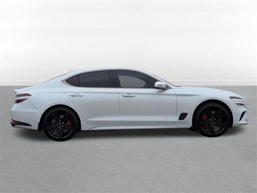 2024 Genesis G70 2.5T AWD