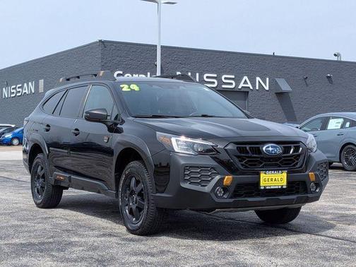 Crystal Black Silica 2024 Subaru Outback Wilderness