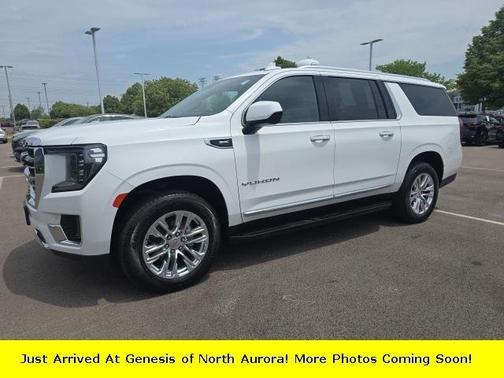2023 GMC Yukon XL SLT