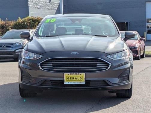 2020 Ford Fusion SE