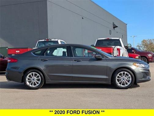 2020 Ford Fusion SE