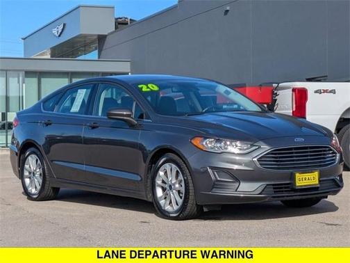 2020 Ford Fusion SE