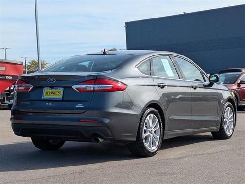 2020 Ford Fusion SE