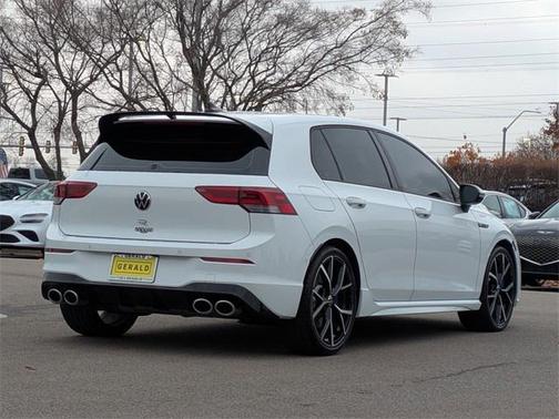 2024 Volkswagen Golf R 2.0T Manual