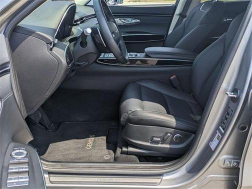 2025 Genesis GV70 2.5T AWD