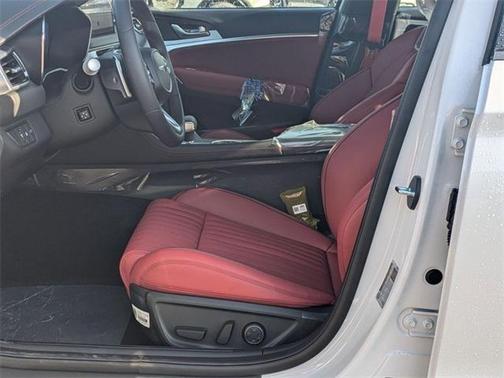 2025 Genesis G70 2.5T AWD