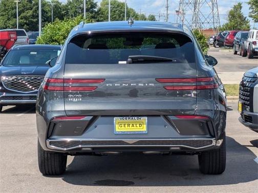 2026 Genesis GV70 2.5T Select