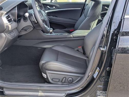 2025 Genesis G70 2.5T AWD