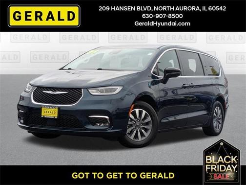 2025 Chrysler Pacifica Hybrid Select