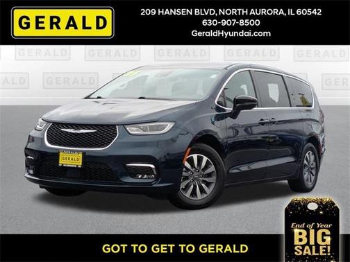 2025 Chrysler Pacifica Hybrid Select