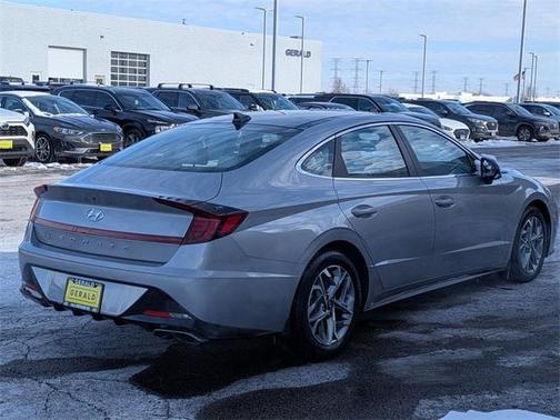 2023 Hyundai SONATA SEL