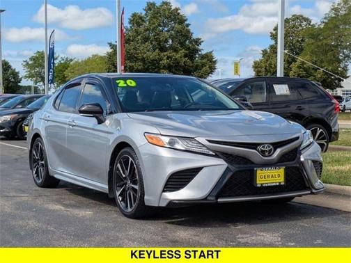 2020 Toyota Camry XSE