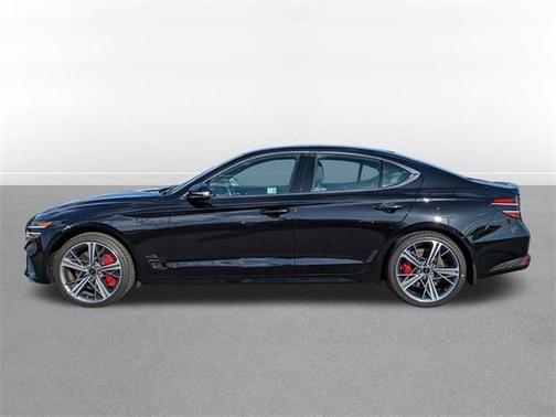 2025 Genesis G70 2.5T AWD