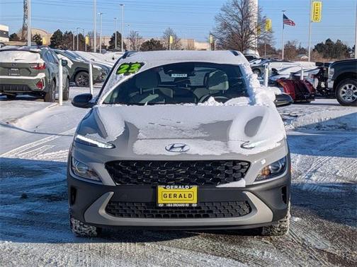 2023 Hyundai KONA SEL
