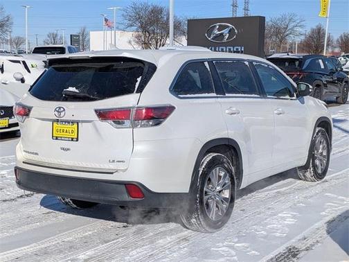 2016 Toyota Highlander LE Plus