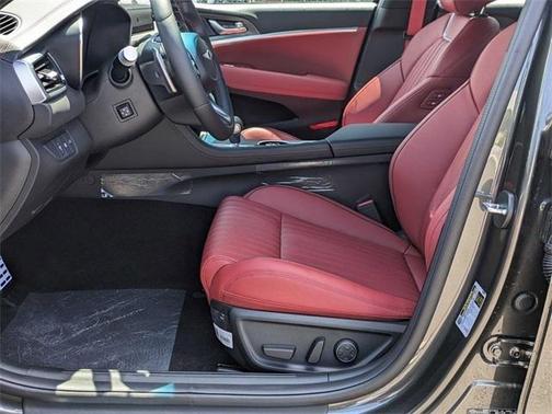 2025 Genesis G70 2.5T AWD