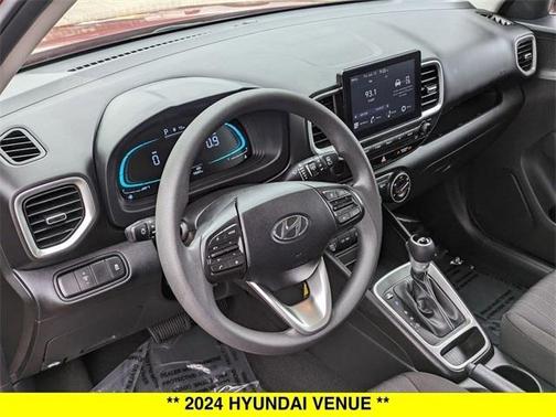 2024 Hyundai VENUE SE