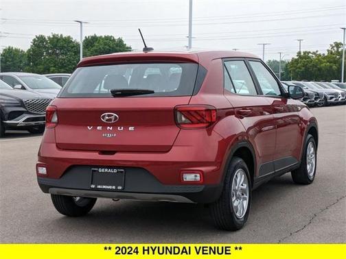 2024 Hyundai VENUE SE