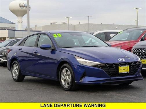 2023 Hyundai ELANTRA SE